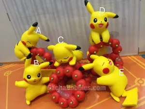Pokemon Holiday Pikachu Figure Set 5 Pieces (In-stock) Missing Piece Dining Table
