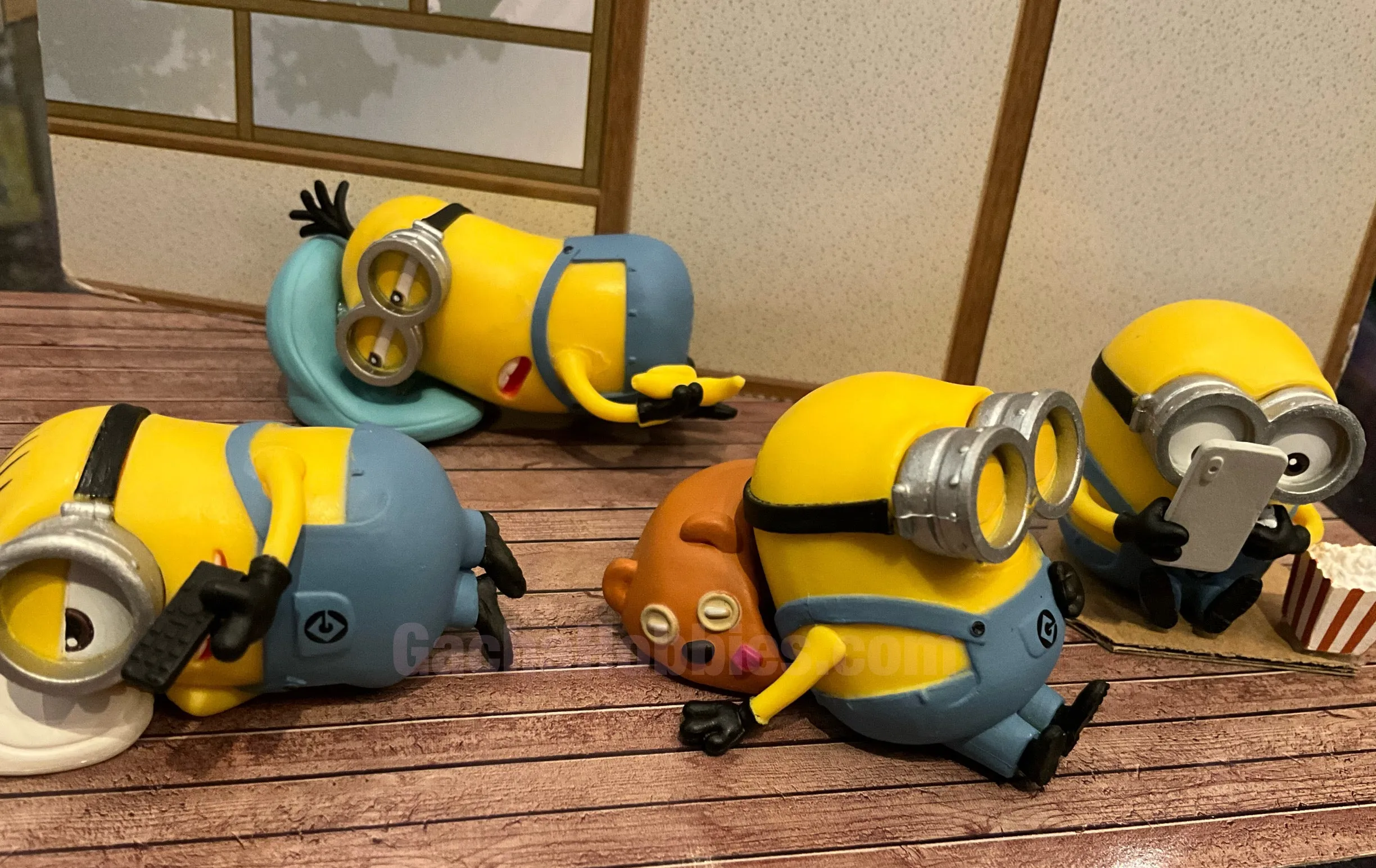 Minion Sleeping Time Small Figure 4 Pierces Set (In-stock) Collectible Item Character Toy