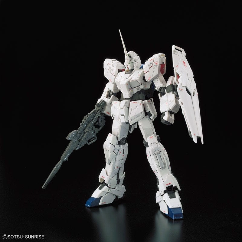 RG 1/144 UNICORN GUNDAM Toy Collection Display