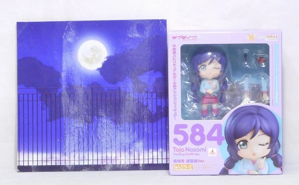 Art Toy Chibi Model Nendoroid No.584 No.584 No.584 Rearing Premium Ver. Goodsmile Online SHOP Reservation Benefits "Nendoroid Special Background Paper (Night Sky) / Nendoroid Special Specifications Polored"